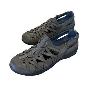 Baretraps Larson Gray Sandals, Casual Comfort Slip On Adjustable Strap, Size 9.5